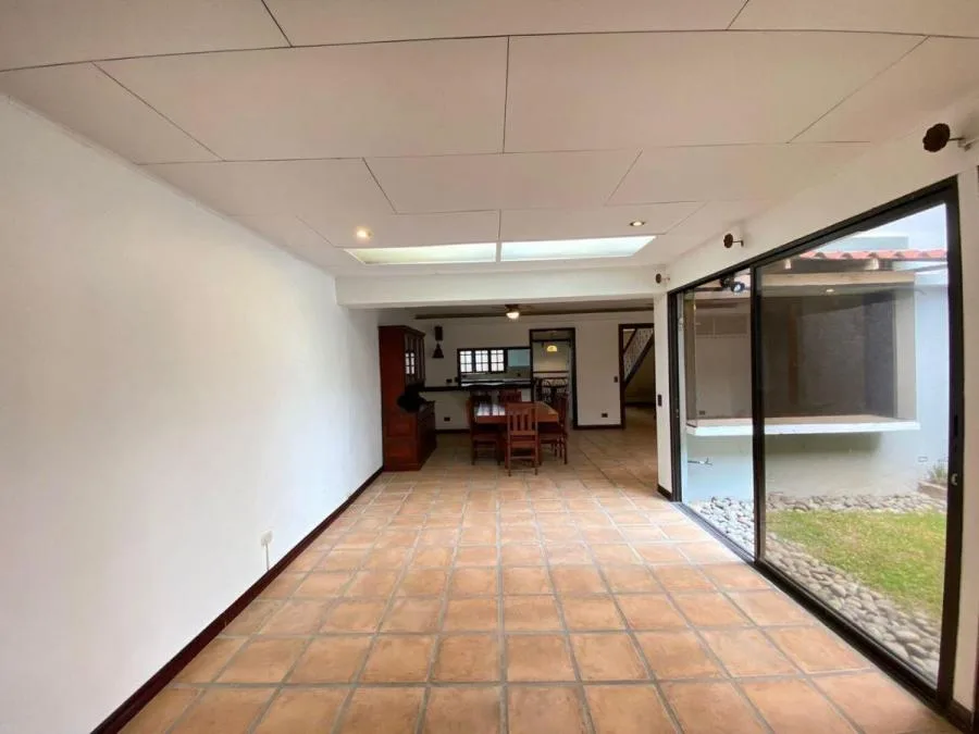 Venta de casa en la Uruca en Condominio MGA - Venta en Uruca — photo 4