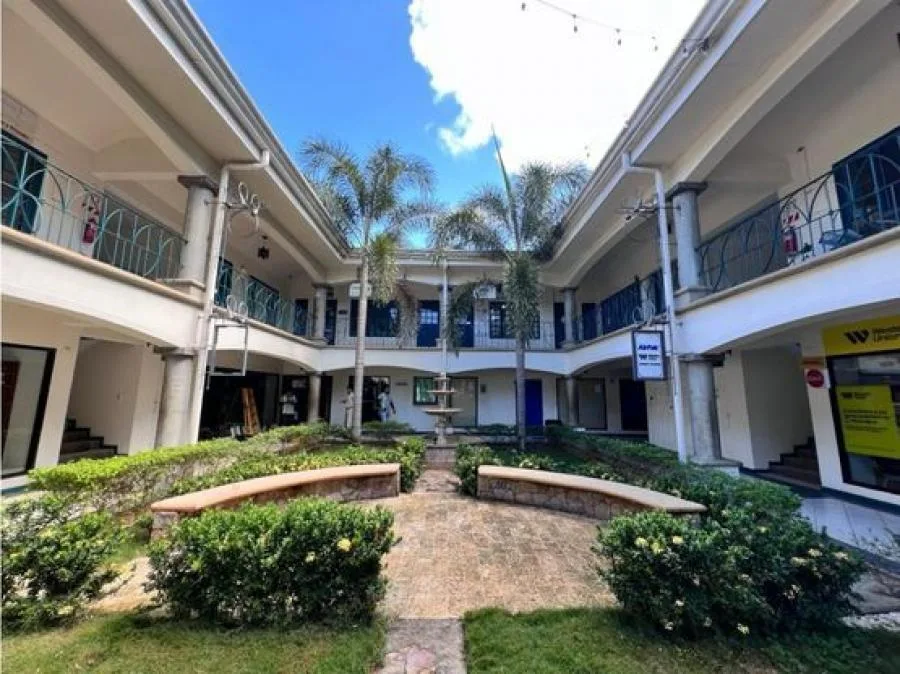 Alquiler de Local, Tamarindo, Guanacaste, Centro Comercial 5PDN8444452 - Alquiler / Renta en Santa Cruz