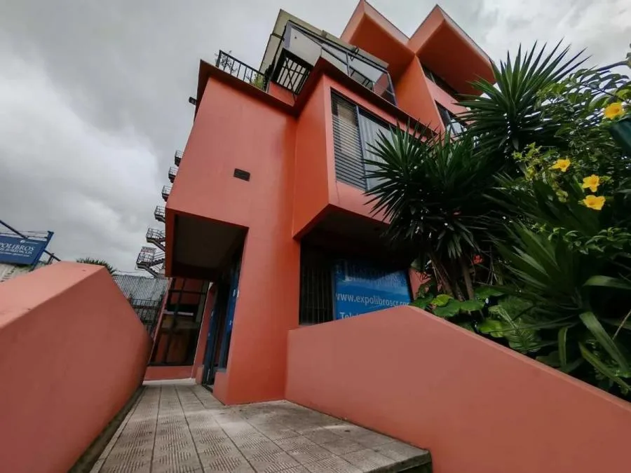 Venta de local comercial en Barrio La California, San José US$ 145,000 UB1774 - Venta en San Vicente