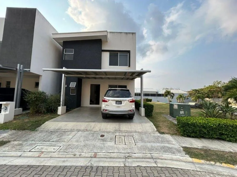 Venta de Casa en Piedades, Santa Ana. RAH 24-1446 - Venta en Santa Ana