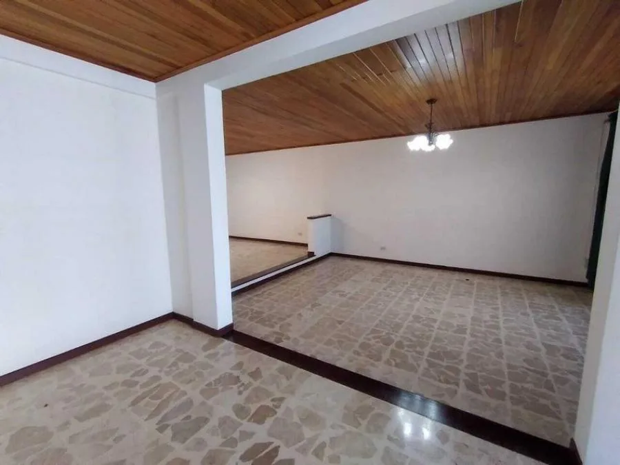 Venta de casa en Los Yoses, Sur. RAH 23-305 NR - Venta en Zapote — photo 5