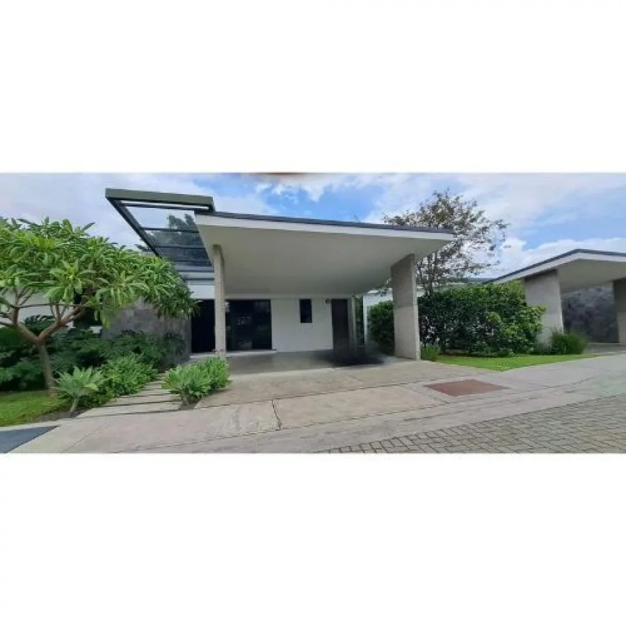 VENTA DE CASA, SAN JOSE, ESCAZU, LAURELES  - Venta en Escazú