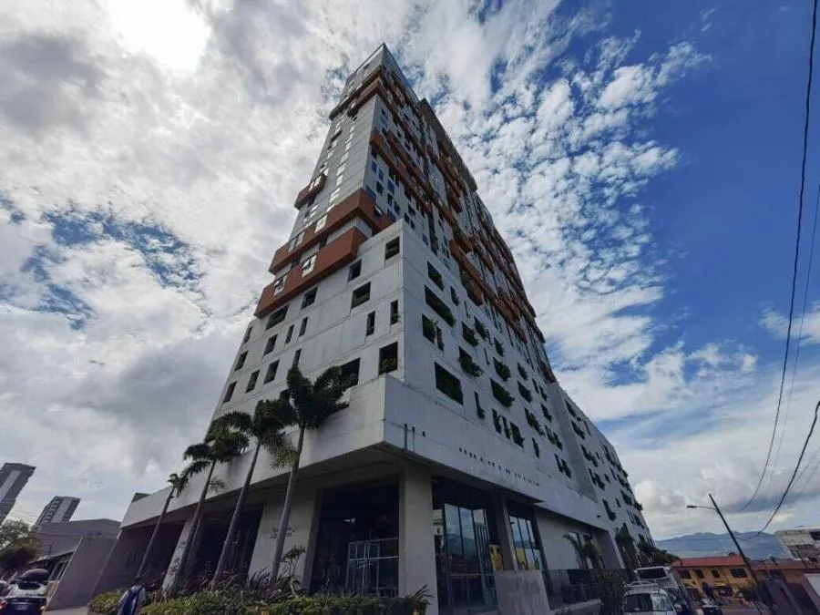 APARTAMENTO EN VENTA EN URBN ESCALANTE RAH 24336  - Venta en San José