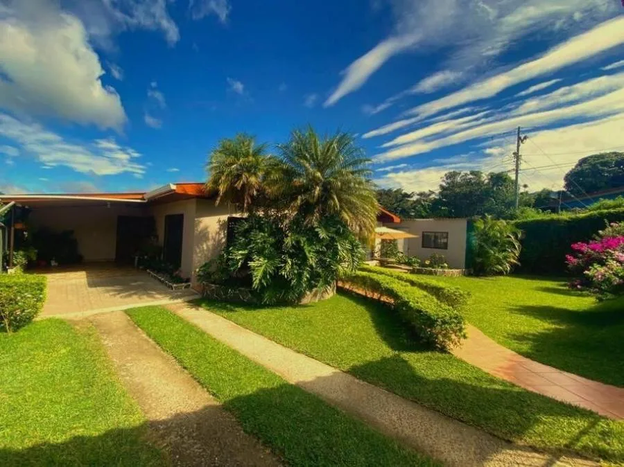 Venta de Hermosa Propiedad en Monteverde, Costa Rica - Venta en Puntarenas