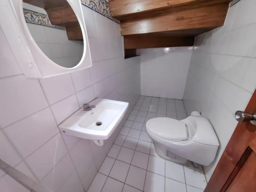 Casa con uso mixto en Barrio La Guaria, Moravia RAH 232421 - Alquiler / Renta en Moravia — photo 2
