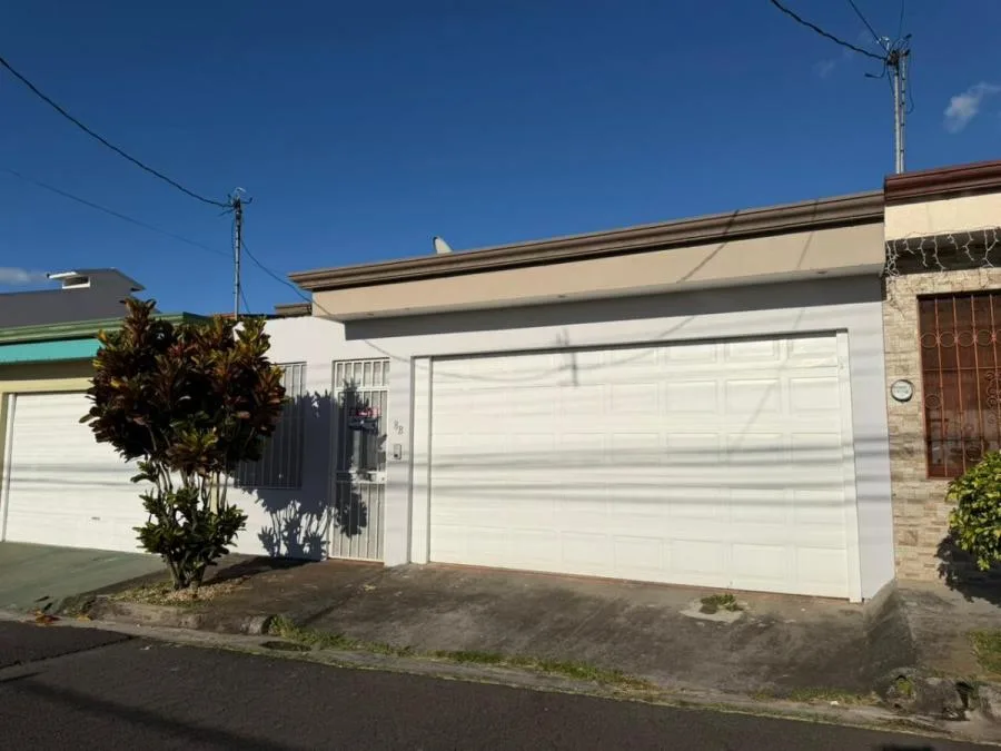 Se vende casa en Sabana San José 23-1814 - Venta en San José