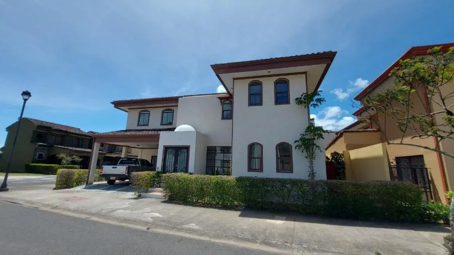 CASA EN VENTA EN EL GUARCO, CARTAGO RAH 232852  - Venta en El Guarco