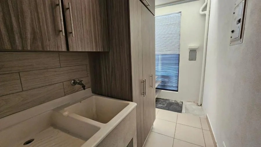 Se alquila apartamento en Montes de Oca, Condominio Villa Cedros (DJ 24-727) - Alquiler / Renta en Montes de Oca — photo 3