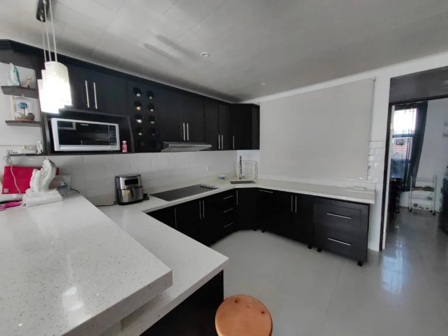 Alquiler de casa con amplios espacios en residencial privado Villa Andrea RAH 231676 - Alquiler / Renta en Vasquez de Coronado — photo 3