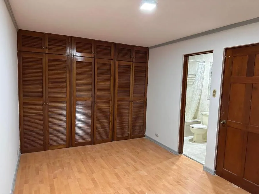 Alquiler de Apartamento en Anselmo Llorente-Tibás, San José. - Alquiler / Renta en Tibás — photo 4