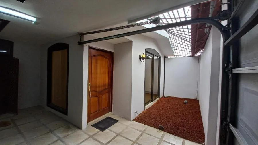 Venta de Casa + APTO en San Vicente de Moravia. RAH 25-1978 - Venta en Moravia — photo 5