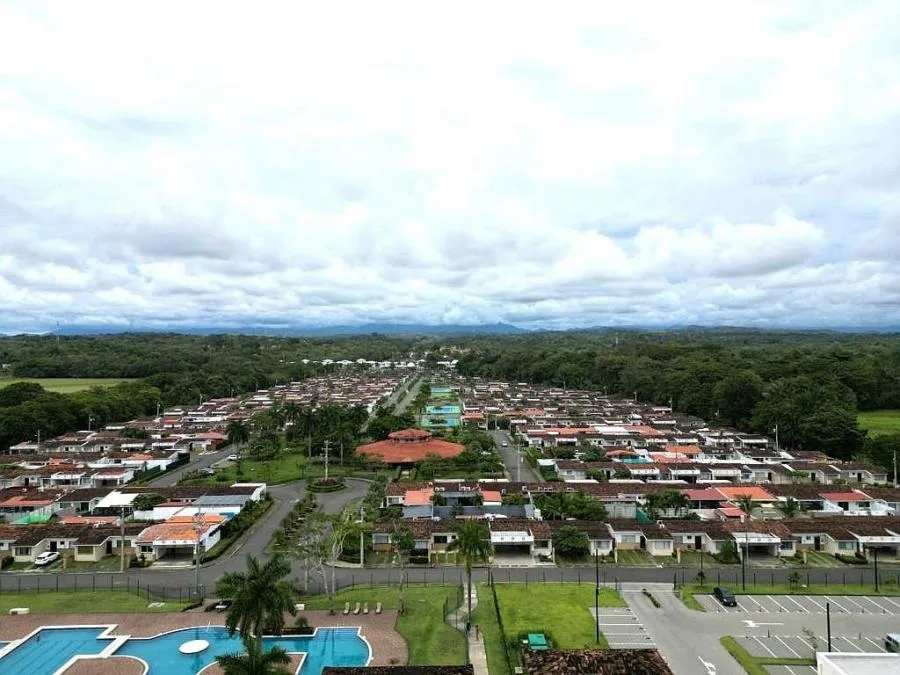 VENTA DE CASA AMUEBLADA, PUNTARENAS, BEJUCO, CONDOMINIO MÁLAGA - Venta en Puntarenas