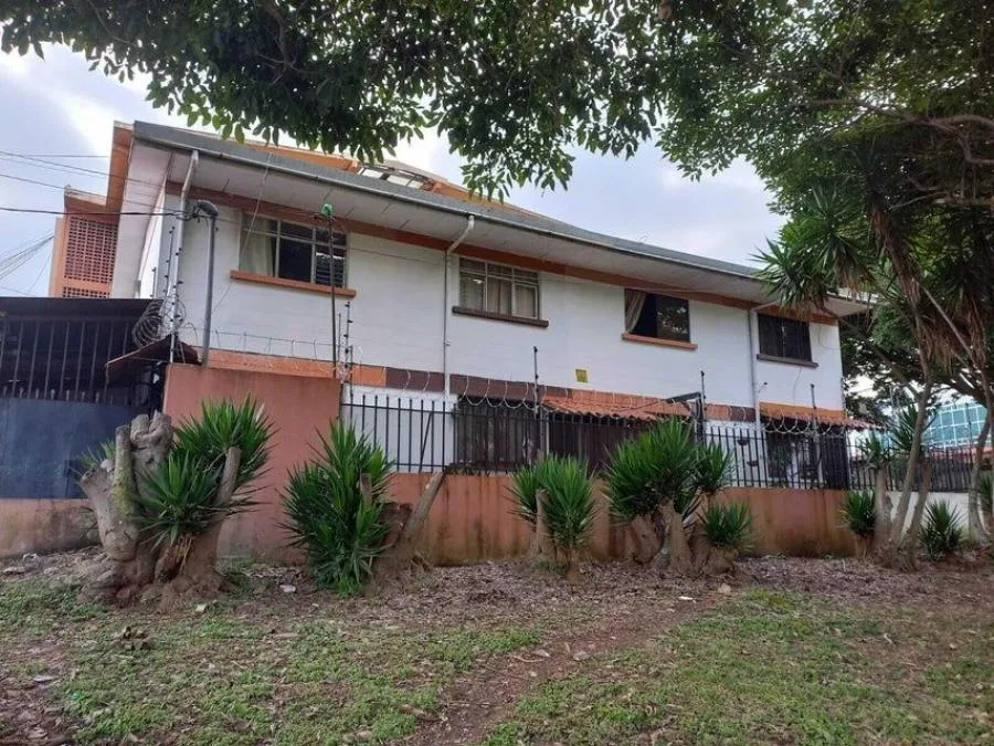 Apartamento en venta en San Sebatian, San José. RAH 23-105 - Venta en San José