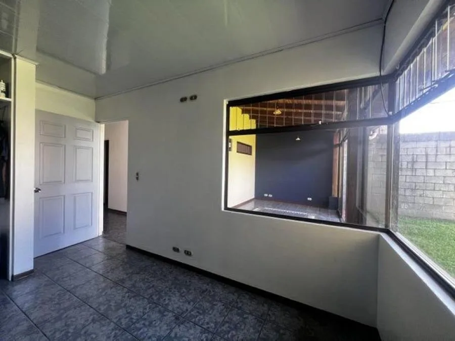 En Venta Linda Casa en Santo Domingo, Heredia.  - Venta en Santo Domingo — photo 4