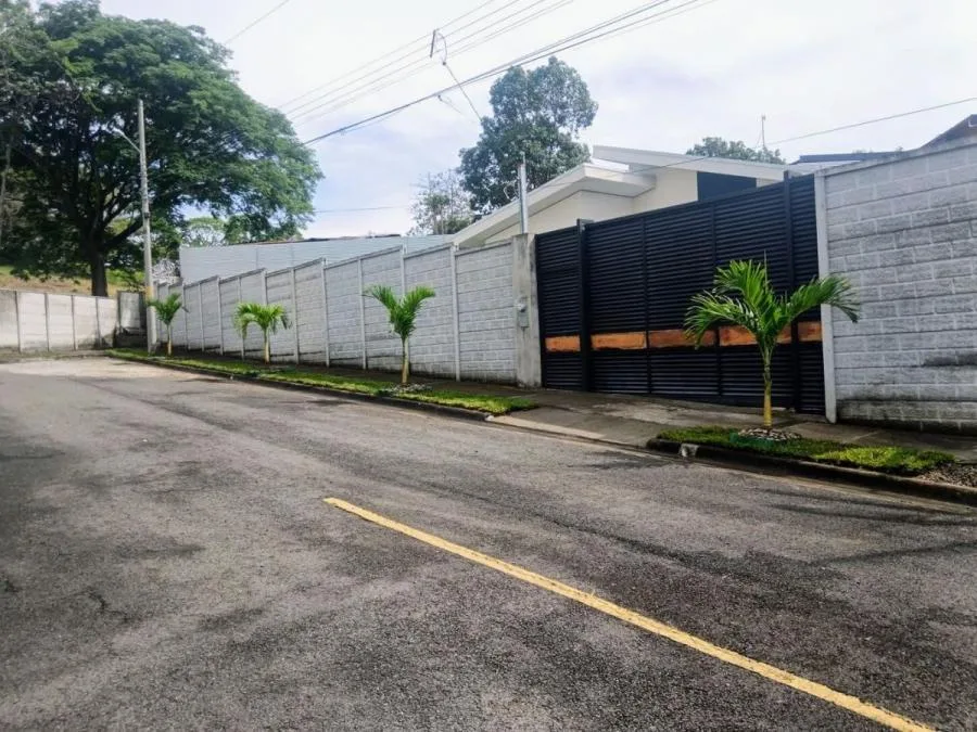 Venta de Casa en Garita, Alajuela. RAH 25-208 NR - Venta en Garita