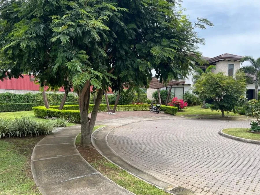 Venta de Casa en Santa Ana, San Josê. MLS 25-1459 (JA) - Venta en Santa Ana