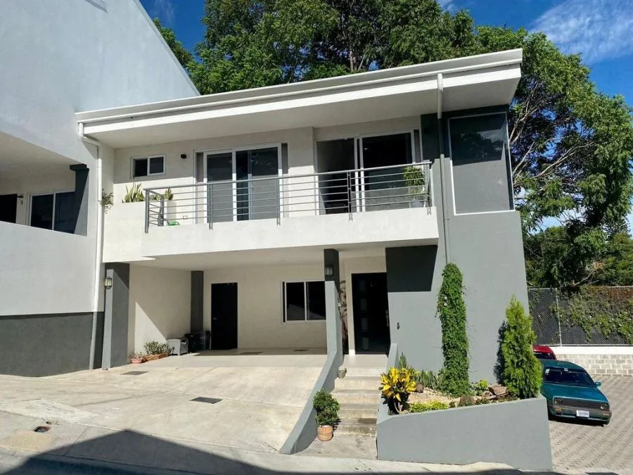 venta de casa en santa ana uruca  - Venta en Santa Ana