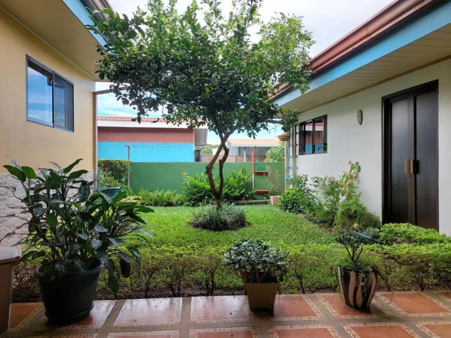 CASA EN VENTA, DESAMPARADOS DE ALAJUELA, Cod#25-175 - Venta en Desamparados