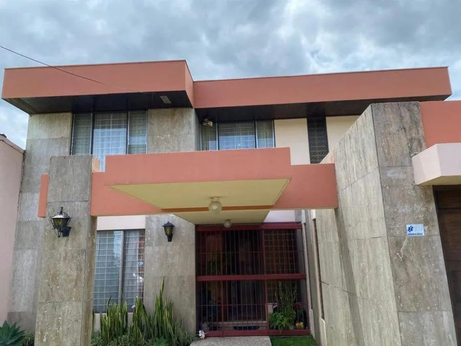 Venta de Casa en Zapote, San José. RAH 25-550 - Venta en Zapote