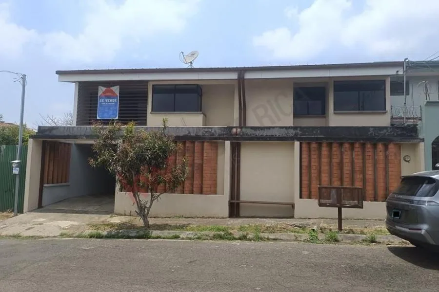 VENTA DE CASA EN SAN RAFAEL, HEREDIA #5427  - Venta en San Rafael