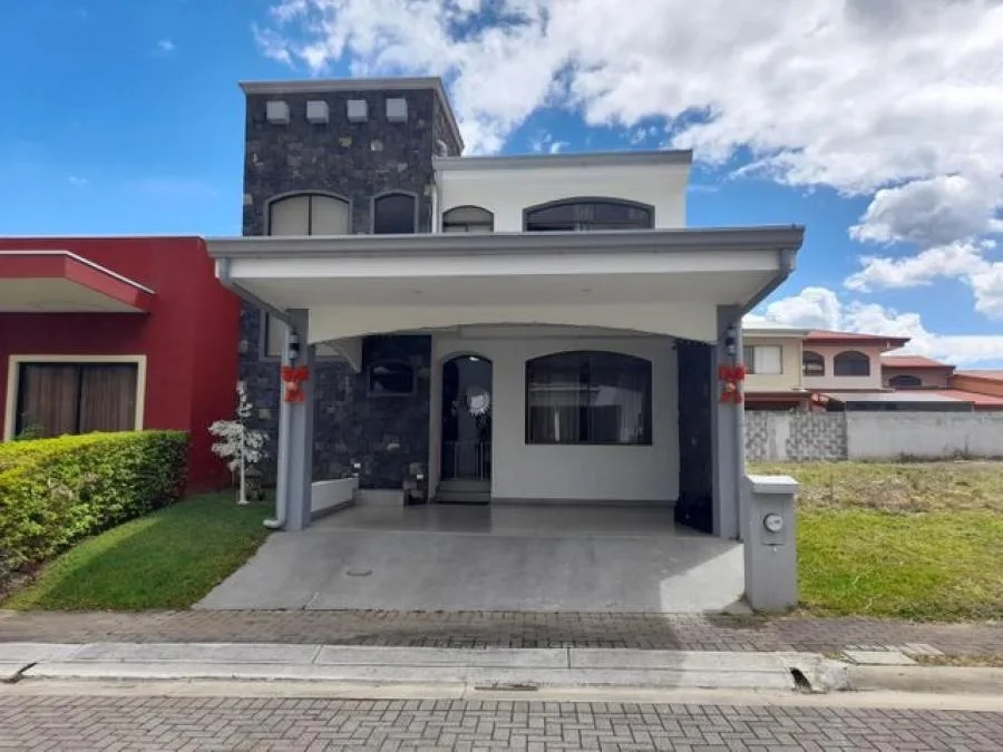 Casa en Venta en El Coyol, Alajuela RAH #22998 - Venta en Alajuela