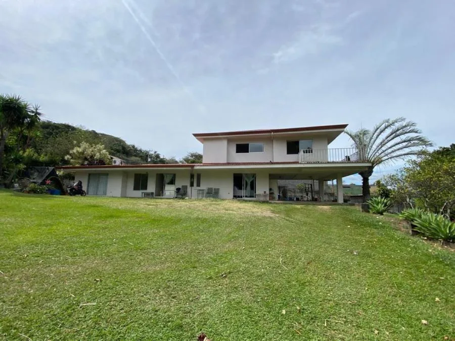 CASA EN VENTA EN SANTA ANA, MLS #26-1298 - Venta en Santa Ana