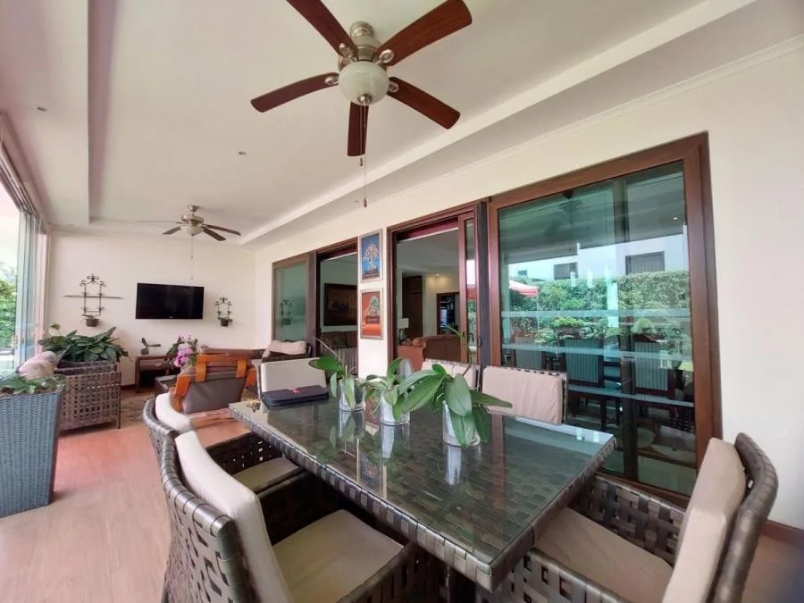 Venta de Casa en Piedades de Santa Ana (mga) - Venta en Santa Ana