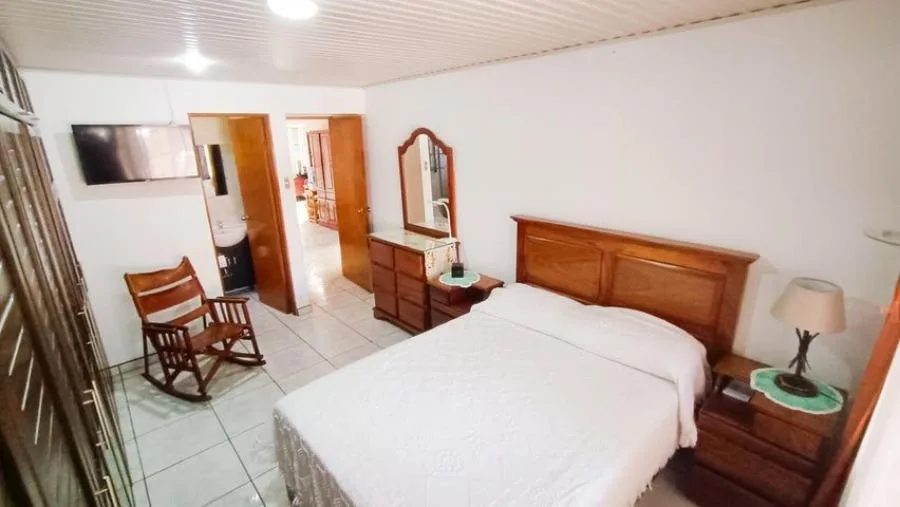 Venta de Casa + Apartamento en Goicoechea, San José. RAH 24-1516 - Venta en Goicoechea — photo 3