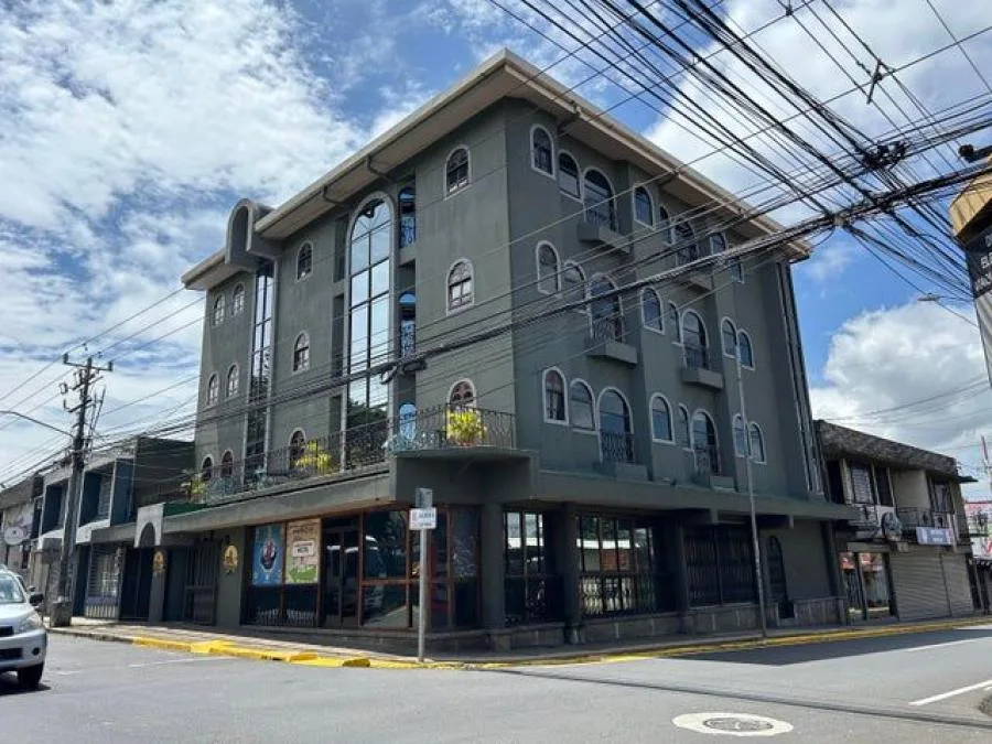SE ALQUILA BODEGA EN PARQUE INDUSTRIAL PARA OPERACIONES LOGÍSTICAS Y ALMACENAMIENTO - Alquiler / Renta en Alajuela