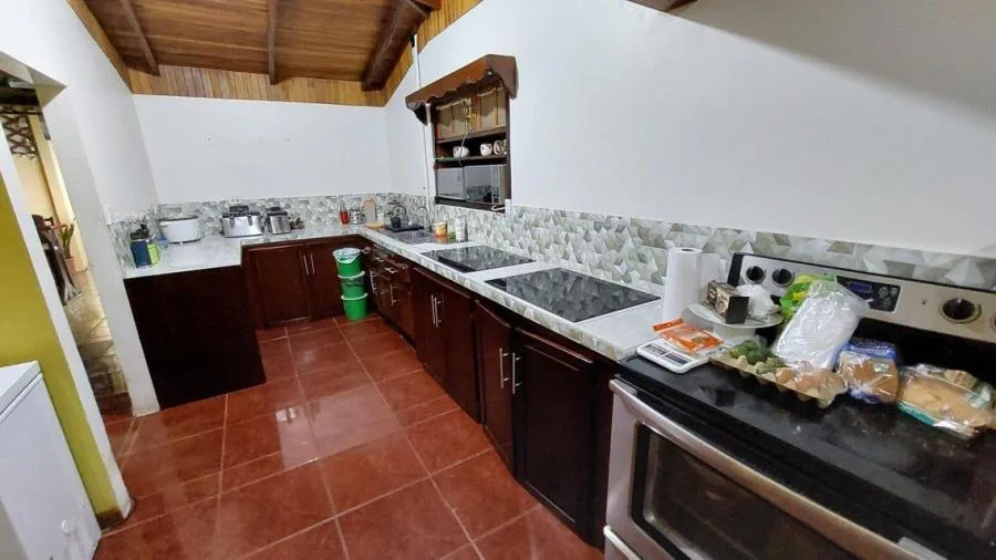 MLS-25-526 LS VENTA PROPIEDAD CON CASA Y RESTAURANTE PURISCAL SAN JOSE - Venta en Puriscal — photo 2