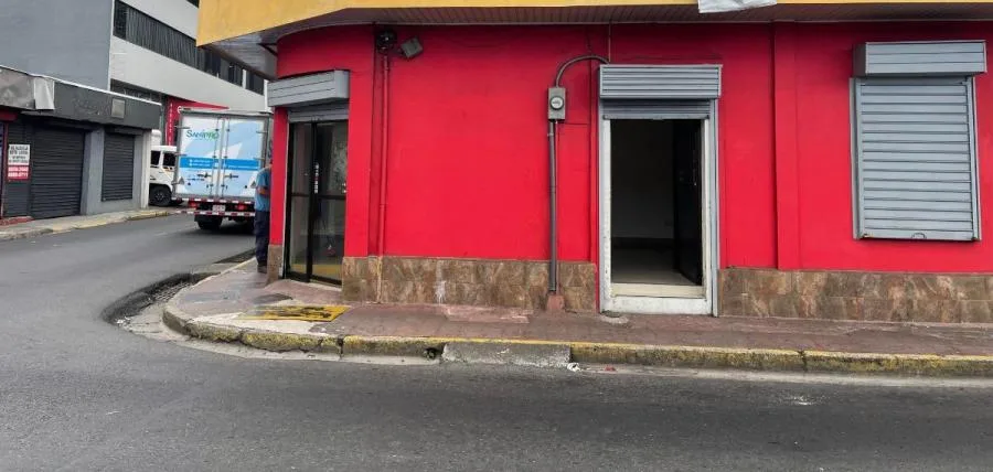 Venta de Local Comercial en San José Centro. - Venta en San José