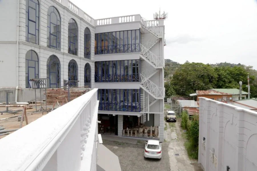 Exclusividad neoclásica en Escazú- edificio comercial #26-1263 GS - Venta en Escazú