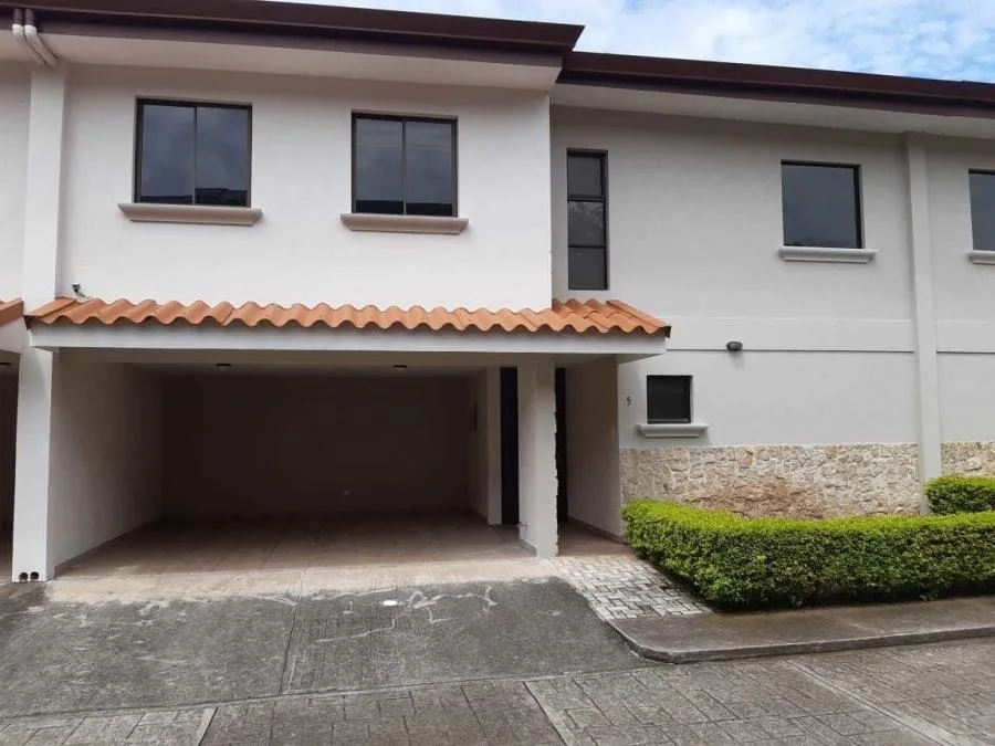 Casa en Venta en Pozos, Santa Ana MLS #23-1390 CL - Venta en Pozos