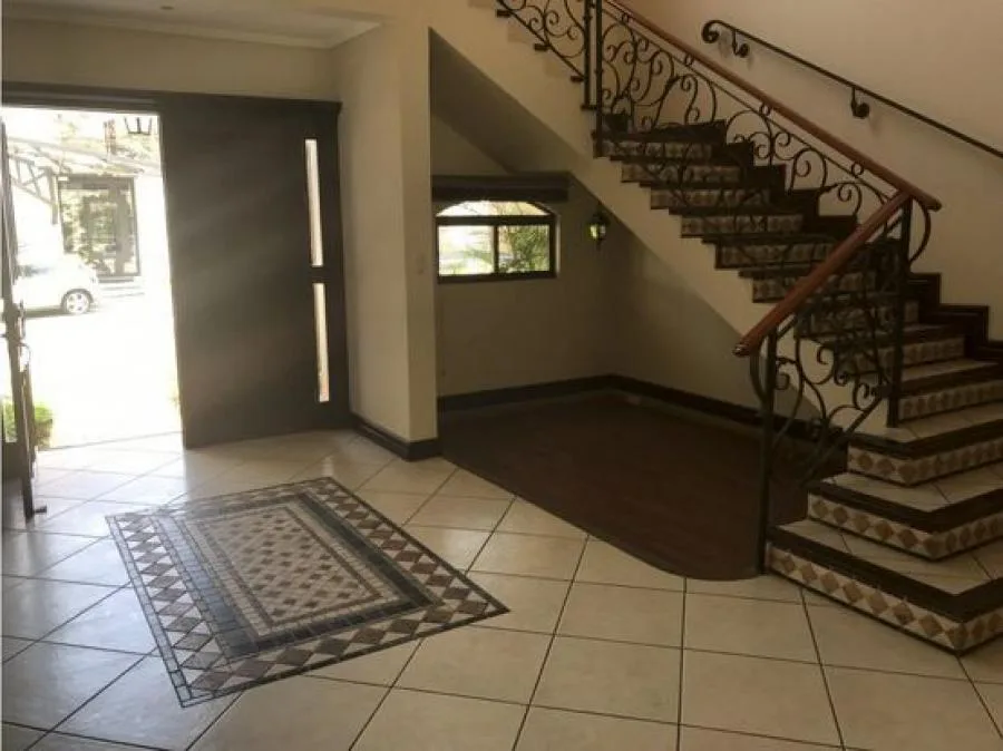 Alquiler de Casa en Santa Ana-Piedades. RAH 26-1471 - Alquiler / Renta en Santa Ana