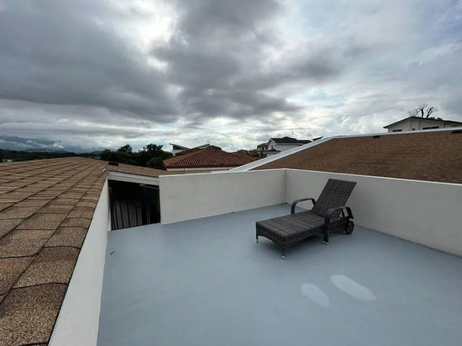 CASA EN VENTA EN HEREDIA, cod: CTL 25-627  - Venta en Heredia