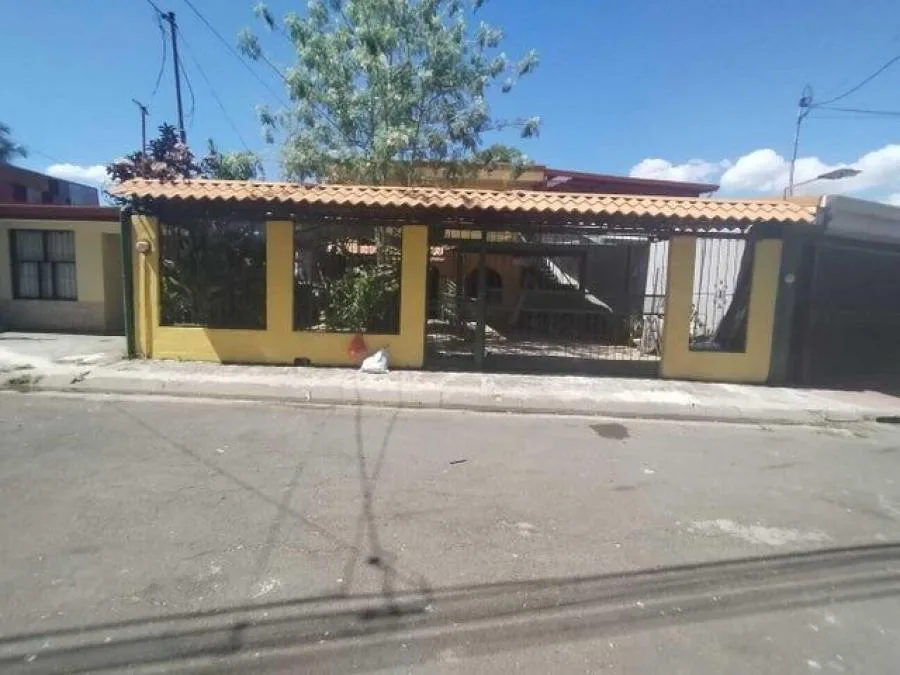 Venta de Casa en Alajuela. RAH 25-174 - Venta en Alajuela