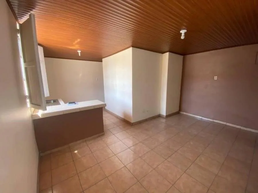 Venta de Casa en Tibás, San José. - Venta en Tibás — photo 3