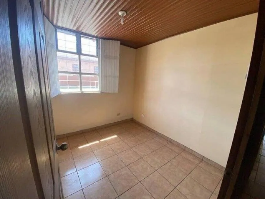 Venta de Casa en Tibás, San José. - Venta en Tibás — photo 5