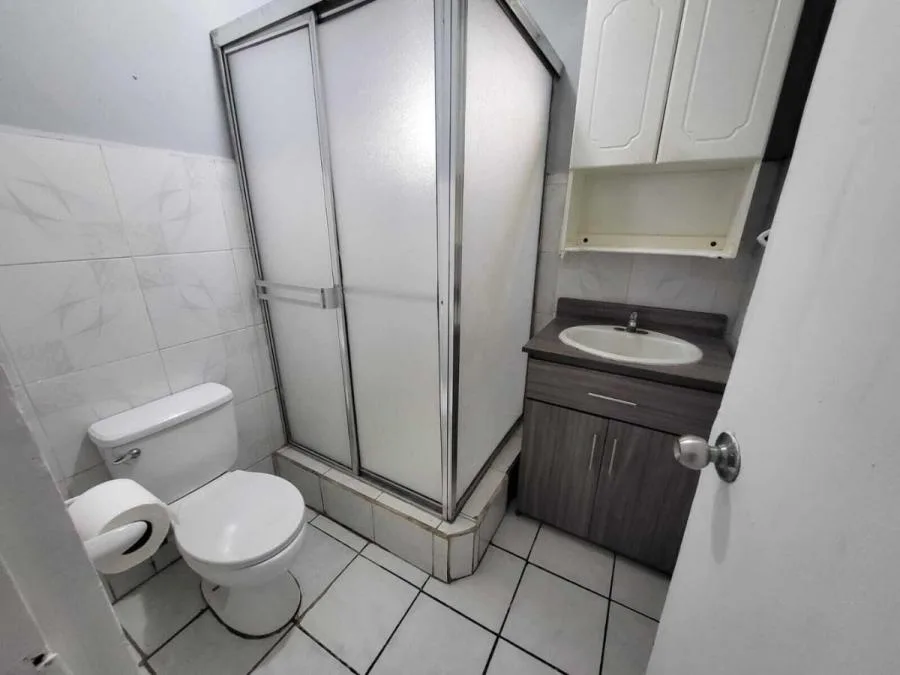 Casa en Venta en Moravia, San José RAH 232342 - Venta en Moravia — photo 5