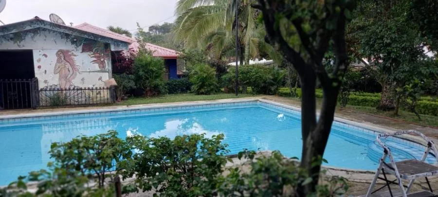 ALAJUELA GRECIA VENDO QUINTA CON PISCINA - Venta en Grecia