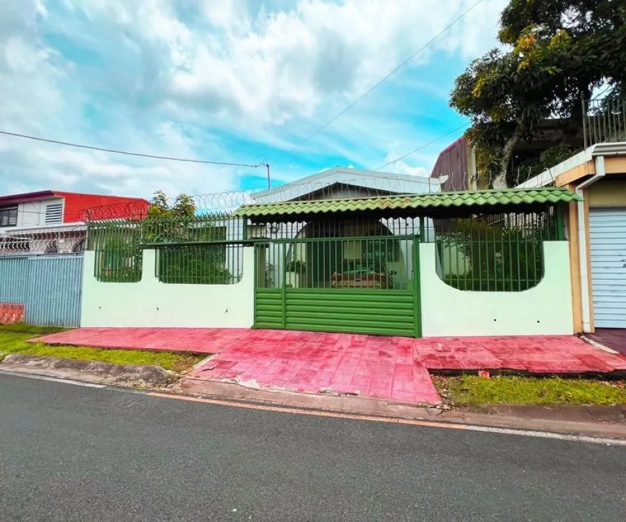 MLS-25-1867 LS VENTA CASA SAN JUAN TIBAS - Venta en Tibás