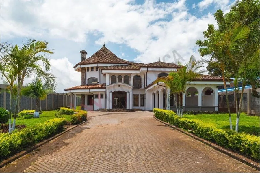 Título, Venta de casa de lujo en San Isidro de Heredia US$ 1.600.000 #6479 - Venta en San Isidro