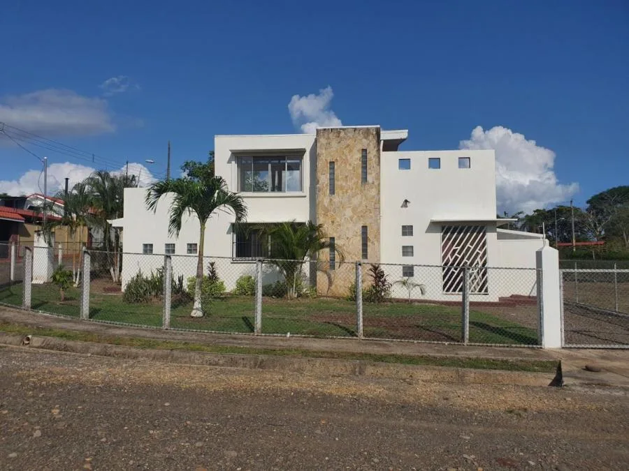 Se vende casa en Calle Trinidad, Orotina (DJ 23-3348) - Venta en Orotina