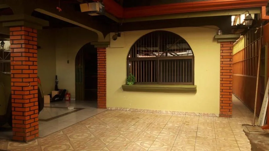 Venta de casa  en Heredia canton santa barbara - Venta en Santa Bárbara