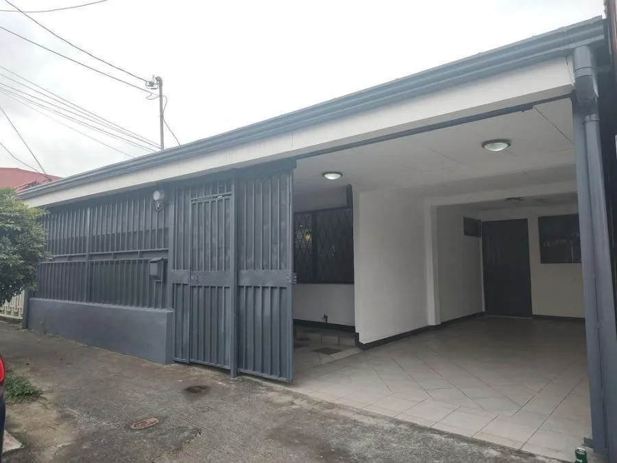 Casa en Venta en Zapote, San José. RAH 24-1102 - Venta en Zapote
