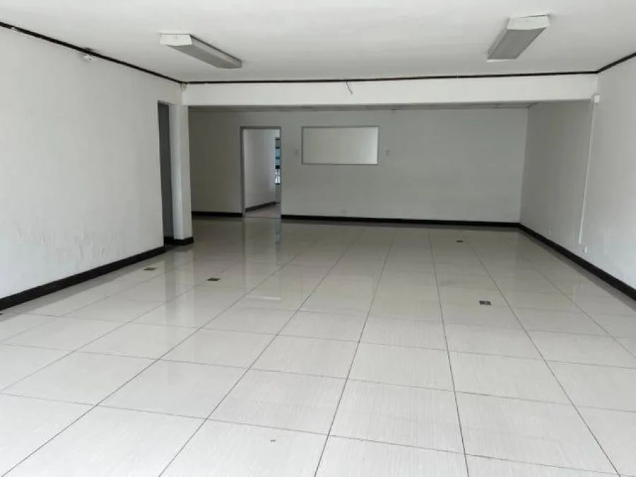 Venta de Amplia Oficina en La Sabana, San José / Mls. 26-727 OFC JB - Venta en San José