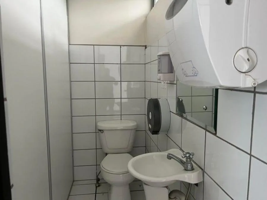 Venta de Amplia Oficina en La Sabana, San José / Mls. 26-727 OFC JB - Venta en San José — photo 2
