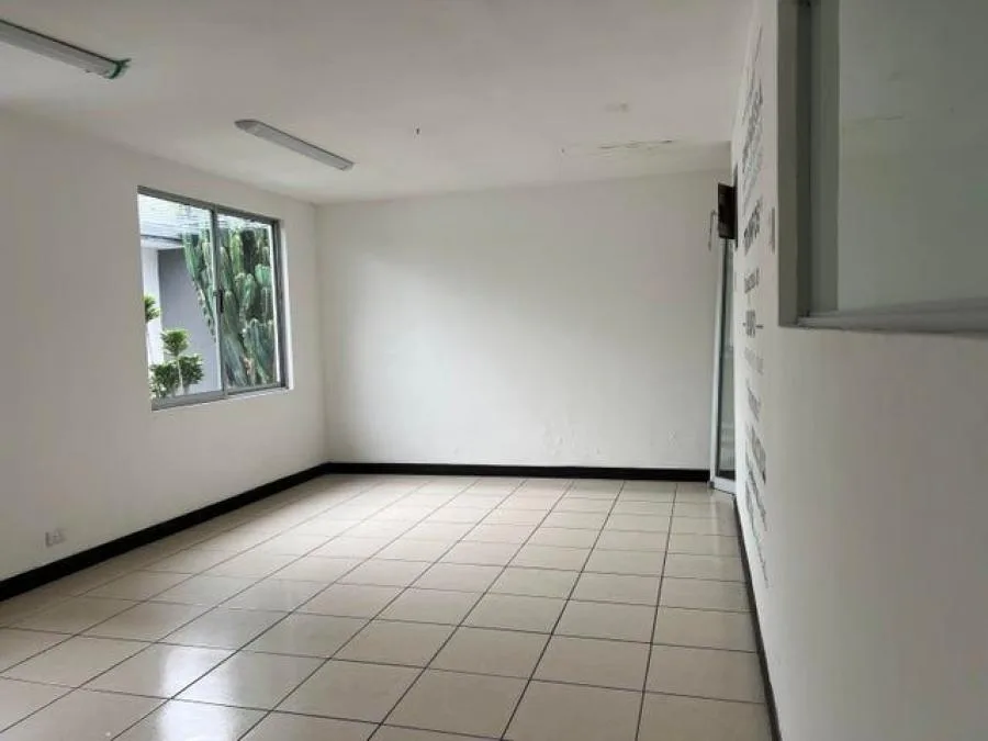 Venta de Amplia Oficina en La Sabana, San José / Mls. 26-727 OFC JB - Venta en San José — photo 4