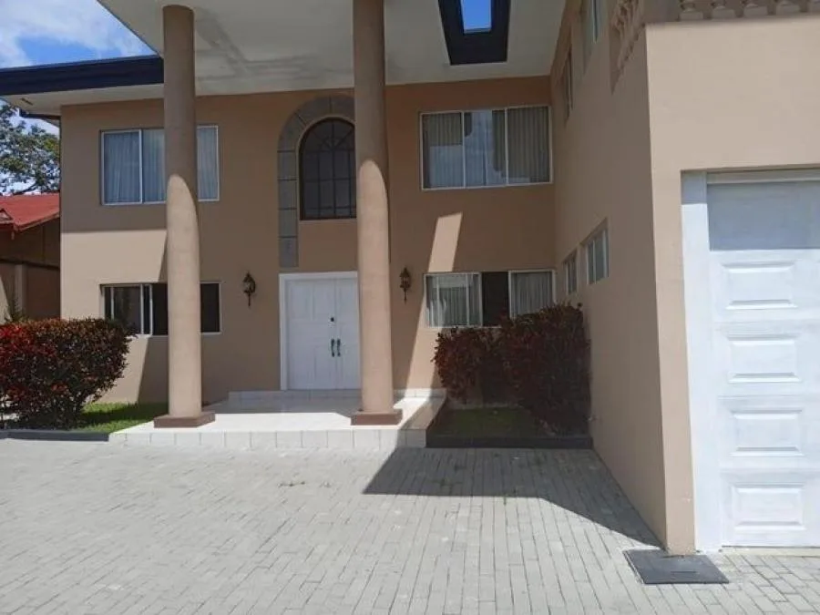 Venta de Hermosa Casa en Brasil de Mora San Jose - Venta en Mora