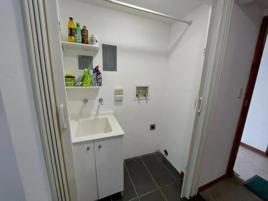 Apartamento en condominio cerca del parque de La Paz RAH 231654 - Venta en San José — photo 4